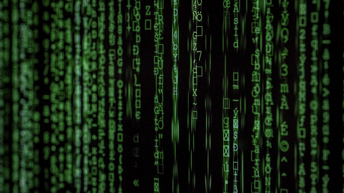 AIが変えた仮想通貨ハッキング | 件数は過去最多、なぜ被害額は半減したのか
