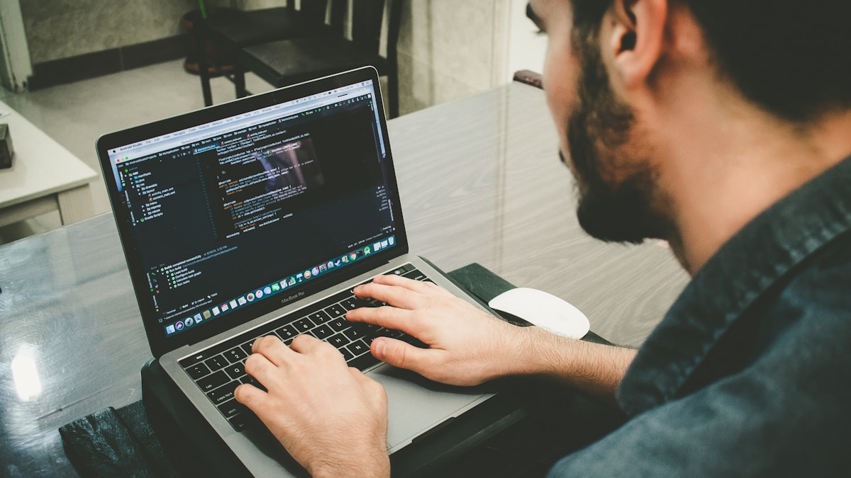 Python人気ライブラリ図鑑2026 | AIも仕事も、まずこの12個